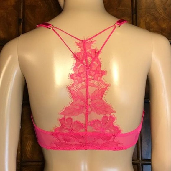 Victoria's Secret 'Very Sexy' Lace Tback Demi Bra - Picture 2 of 13